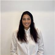 Profesora de inglés apta para dar clases a niños y adolescentes